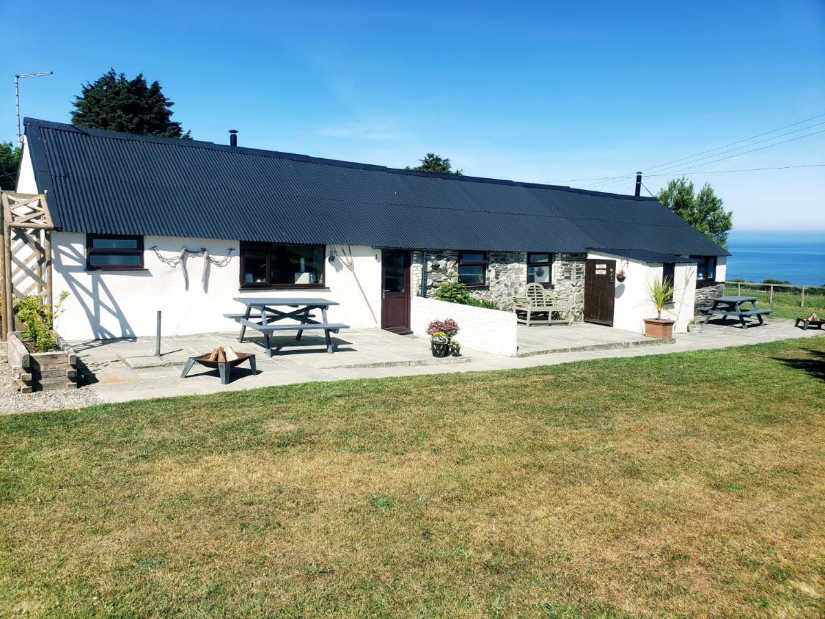 Byre Cottages & Log Cabin Cardigan Ngoại thất bức ảnh