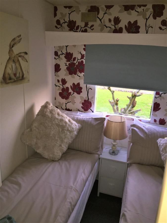 Byre Cottages & Log Cabin Cardigan Ngoại thất bức ảnh