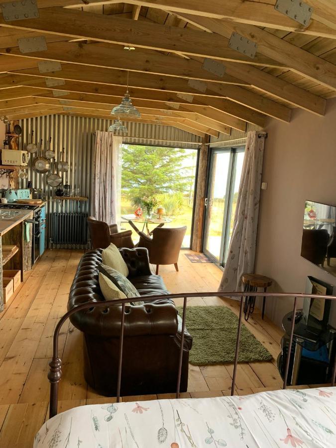 Byre Cottages & Log Cabin Cardigan Ngoại thất bức ảnh